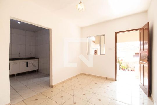 Casa para alugar com 1 quarto, 30m² em Centro, Osasco
