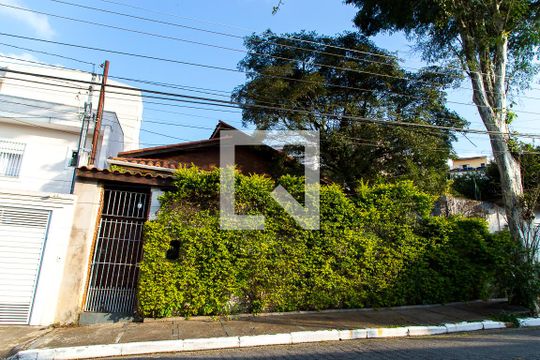 Fachada de casa à venda com 2 quartos, 140m² em Cidade Vargas, São Paulo