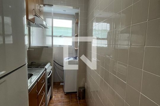 Cozinha de apartamento para alugar com 1 quarto, 36m² em Praia de Belas, Porto Alegre