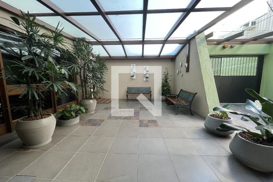 Área comum de apartamento para alugar com 1 quarto, 36m² em Praia de Belas, Porto Alegre