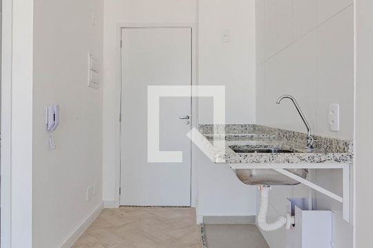 Cozinha de kitnet/studio à venda com 1 quarto, 25m² em Pinheiros, São Paulo