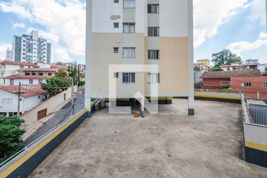 Vista da Suíte de apartamento para alugar com 2 quartos, 70m² em Grajaú, Belo Horizonte