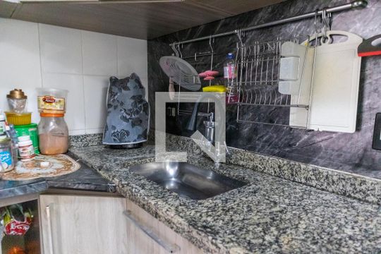 Cozinha de apartamento à venda com 2 quartos, 51m² em Jardim Peri, São Paulo