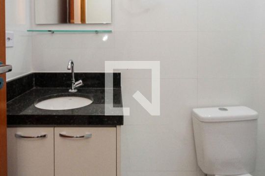 Banheiro de apartamento para alugar com 2 quartos, 41m² em Jardim Independência, São Paulo
