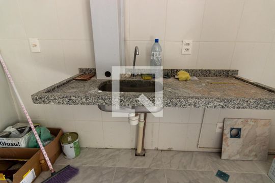 Cozinha de apartamento à venda com 2 quartos, 52m² em Jardim do Lago, Campinas