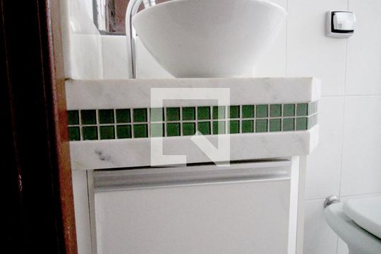 Banheiro Social de casa para alugar com 3 quartos, 170m² em Jardim Santa Catarina, Sorocaba