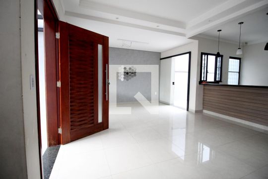 Sala de casa para alugar com 3 quartos, 170m² em Jardim Santa Catarina, Sorocaba