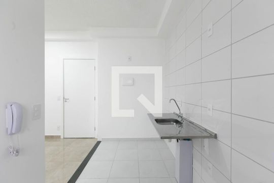Cozinha de apartamento para alugar com 2 quartos, 42m² em Jardim Brasília (zona Leste), São Paulo