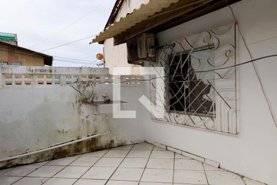 Área de Serviço de apartamento para alugar com 1 quarto, 85m² em Itapuã, Salvador