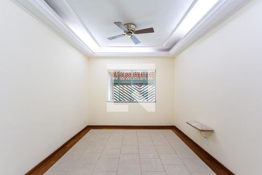 Sala de casa à venda com 3 quartos, 150m² em Vila São Silvestre, São Paulo
