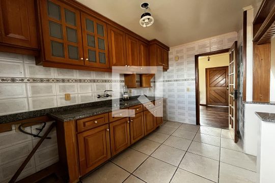 Casa de Condomínio à venda com 5 quartos, 383m² em Nonoai, Porto Alegre