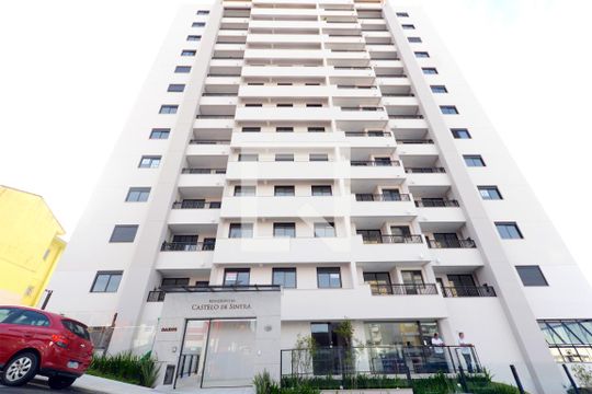 Fachada do condomínio de apartamento para alugar com 2 quartos, 67m² em Barreiros, São José