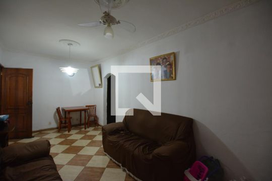 Sala de apartamento à venda com 2 quartos, 100m² em Cordovil, Rio de Janeiro