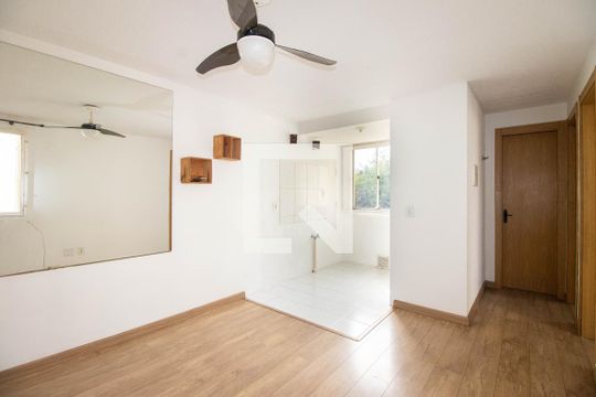 Sala de apartamento à venda com 2 quartos, 40m² em Protásio Alves, Porto Alegre
