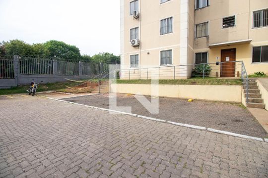 Garagem de apartamento para alugar com 2 quartos, 40m² em Protásio Alves, Porto Alegre