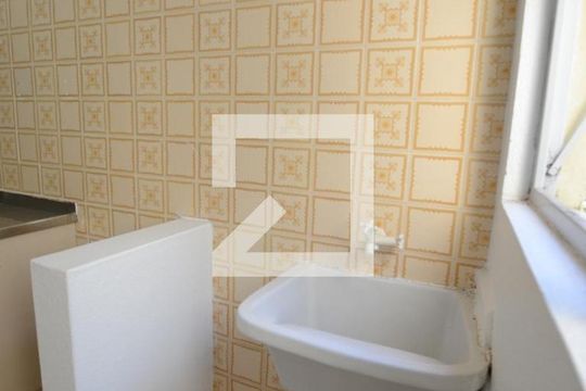 Tanque de apartamento à venda com 1 quarto, 50m² em Santa Tereza, Porto Alegre