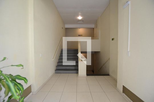 Circulação de apartamento à venda com 1 quarto, 50m² em Santa Tereza, Porto Alegre