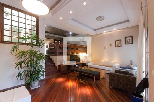 Casa à venda com 4 quartos, 356m² em Nonoai, Porto Alegre