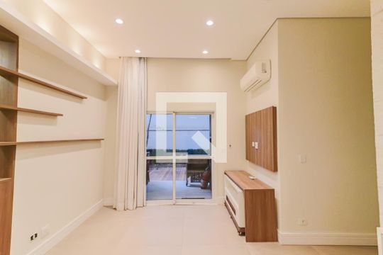 Sala de apartamento à venda com 3 quartos, 220m² em Jardim Sarah, São Paulo