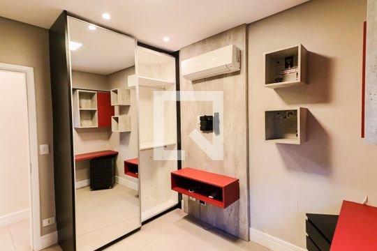 Quarto 1 de apartamento à venda com 3 quartos, 220m² em Jardim Sarah, São Paulo