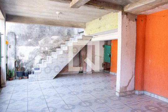 Garagem de casa à venda com 5 quartos, 125m² em Jardim Modelo, São Paulo