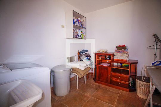 Área de Serviço de casa à venda com 5 quartos, 301m² em Vila Darli, São Paulo