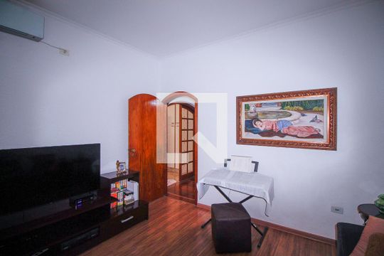 Sala de TV de casa à venda com 5 quartos, 301m² em Vila Darli, São Paulo