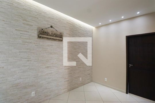 Casa de Condomínio para alugar com 2 quartos, 70m² em Bento Ribeiro, Rio de Janeiro