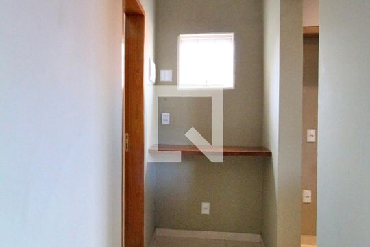 Corredor de kitnet/studio para alugar com 1 quarto, 40m² em Vila Mimosa, Campinas