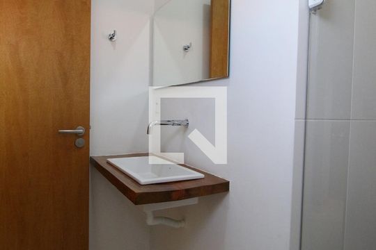 Banheiro de kitnet/studio para alugar com 1 quarto, 40m² em Vila Mimosa, Campinas