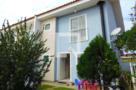 Fachada de casa para alugar com 2 quartos, 88m² em Campeche, Florianópolis