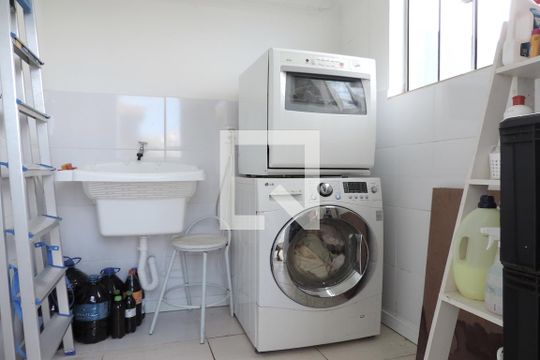 Área de Serviço de casa para alugar com 2 quartos, 88m² em Campeche, Florianópolis