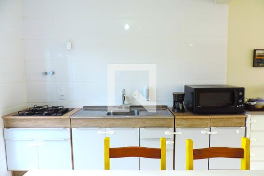 Cozinha - Armários de casa para alugar com 2 quartos, 88m² em Campeche, Florianópolis