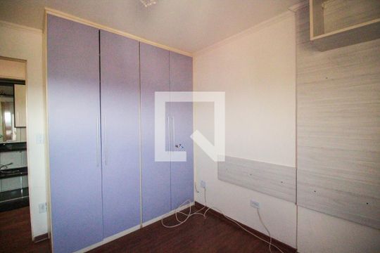 Quarto 1 de apartamento para alugar com 2 quartos, 74m² em Vila Rosaria, São Paulo
