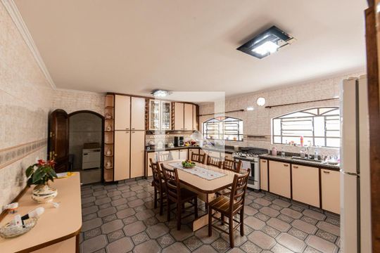 Cozinha de casa à venda com 3 quartos, 180m² em Vila Carrao, São Paulo