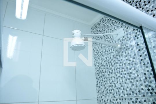 Banheiro de casa para alugar com 1 quarto, 20m² em Granja Viana, Cotia