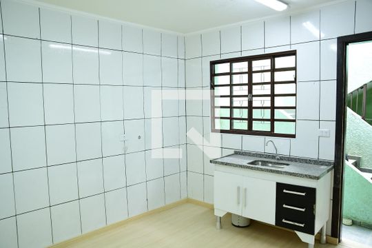 Sala/Cozinha de casa para alugar com 1 quarto, 20m² em Granja Viana, Cotia