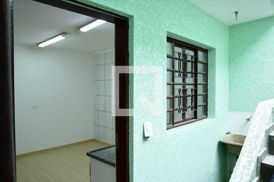 Área de Serviço de casa para alugar com 1 quarto, 20m² em Granja Viana, Cotia