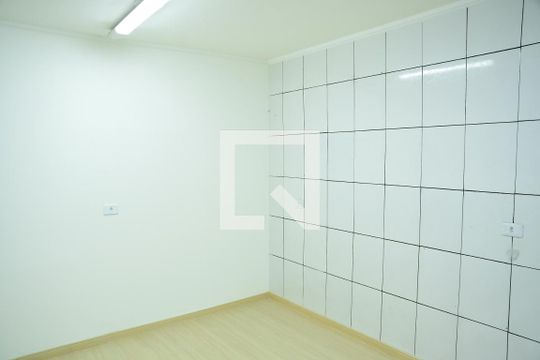Casa para alugar com 1 quarto, 20m² em Granja Viana, Cotia