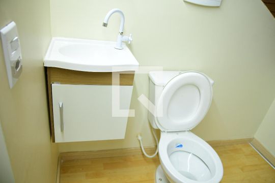 Banheiro de casa para alugar com 1 quarto, 40m² em Granja Viana, Cotia