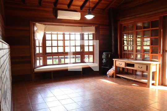 Casa à venda com 2 quartos, 1400m² em Rondônia, Novo Hamburgo