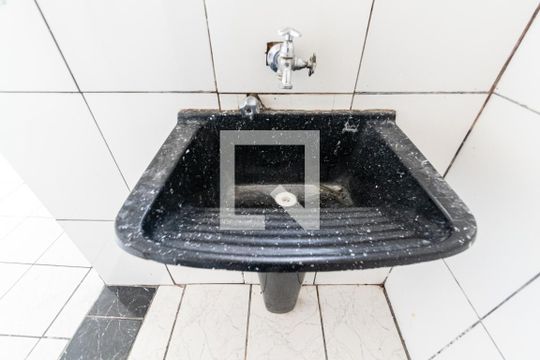 Lavanderia de casa para alugar com 1 quarto, 35m² em Vila Mira, São Paulo
