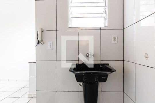 Lavanderia de casa para alugar com 1 quarto, 35m² em Vila Mira, São Paulo