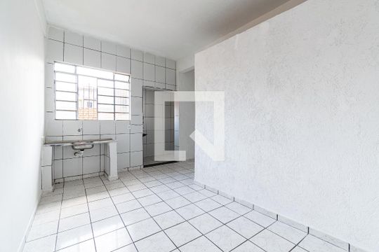 Casa para alugar com 1 quarto, 35m² em Vila Mira, São Paulo