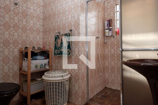 Banheiro de casa à venda com 2 quartos, 112m² em Vila Renata, Guarulhos