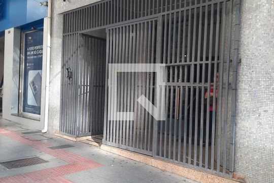 Fachada e portaria de kitnet/studio para alugar com 1 quarto, 25m² em Centro, Campinas
