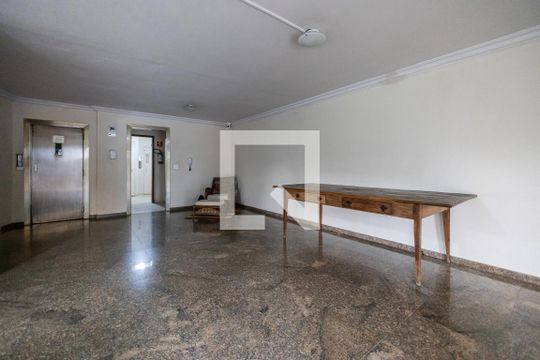 Hall de entrada de apartamento à venda com 5 quartos, 200m² em Perdizes, São Paulo