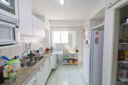 Cozinha de apartamento à venda com 4 quartos, 160m² em Cidade São Francisco, São Paulo