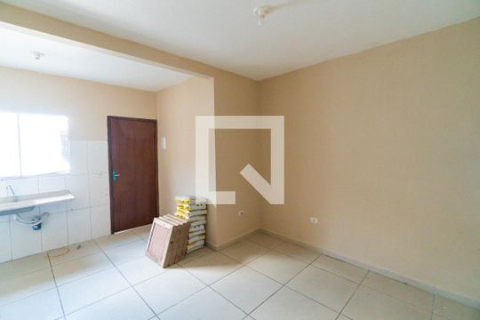 Sala/Cozinha de casa para alugar com 1 quarto, 40m² em Vila Liviero, São Paulo