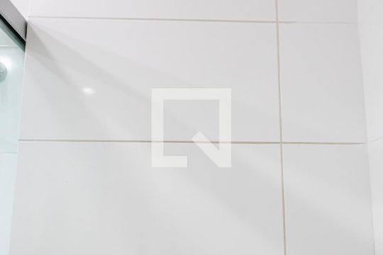 Banheiro de apartamento para alugar com 1 quarto, 34m² em Pampulha, Belo Horizonte
